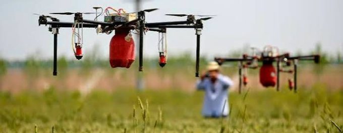 Fertilización con Dron de Agricultura